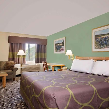 Super 8 By Wyndham Cloquet Hotel Buitenkant foto