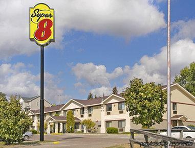 Super 8 By Wyndham Cloquet Hotel Buitenkant foto